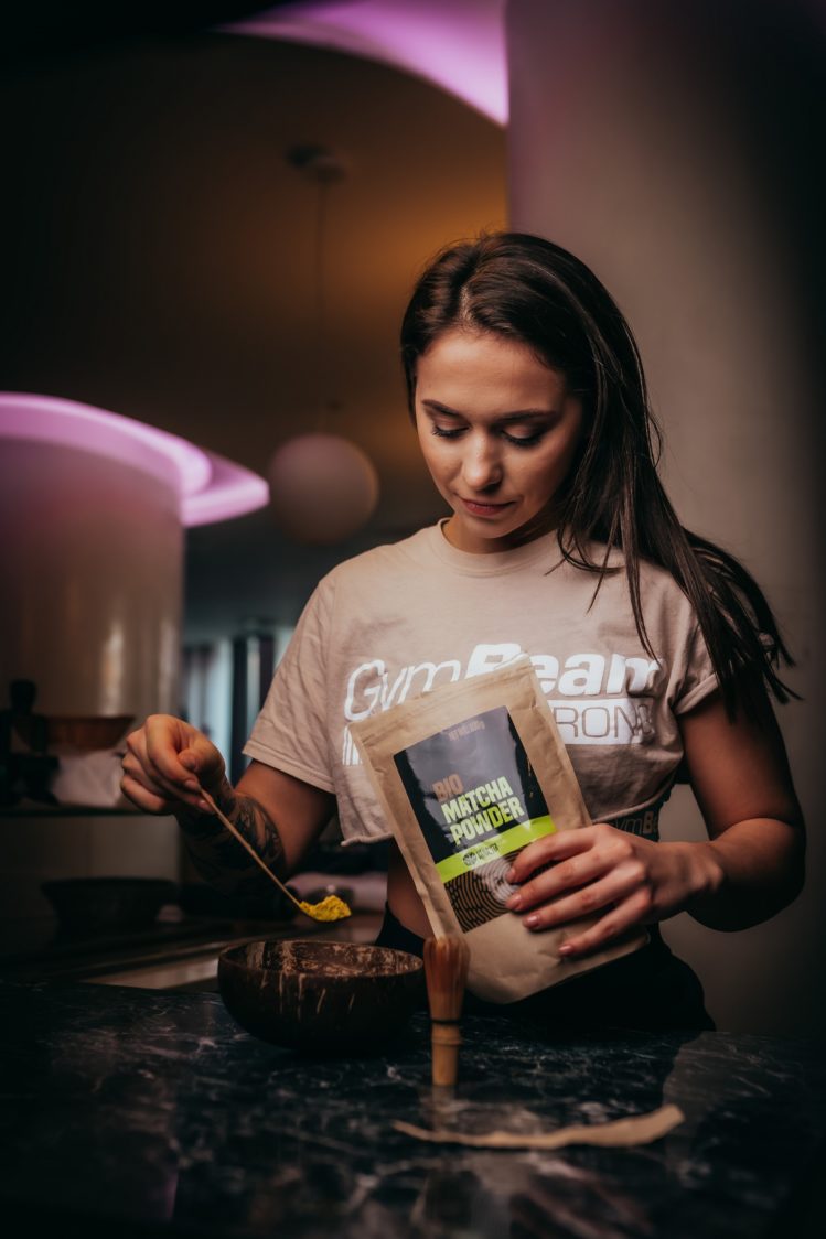 Preparation of matcha tea