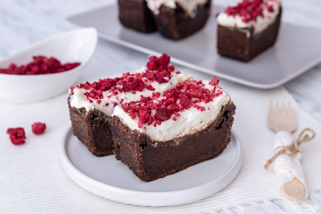 Fitness recept: Wortelbrownie met roomkaasglazuur