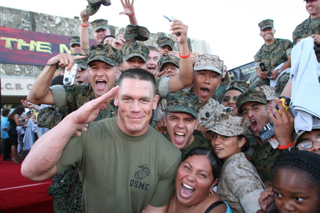 John Cena durante le riprese di The Marine