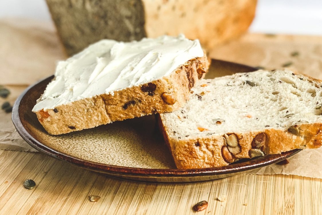 Fitness recept: Wortelbrood met pompoenpitten