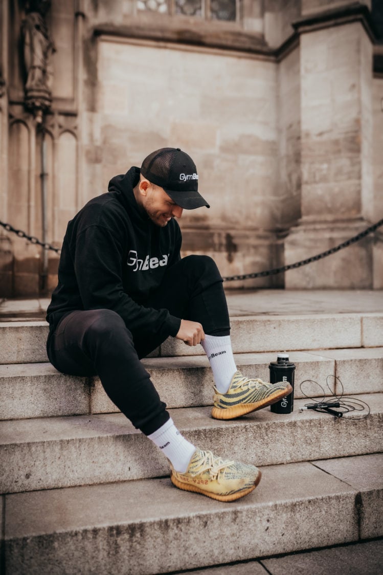 A model training with the skipping rope A model training with the skipping rope