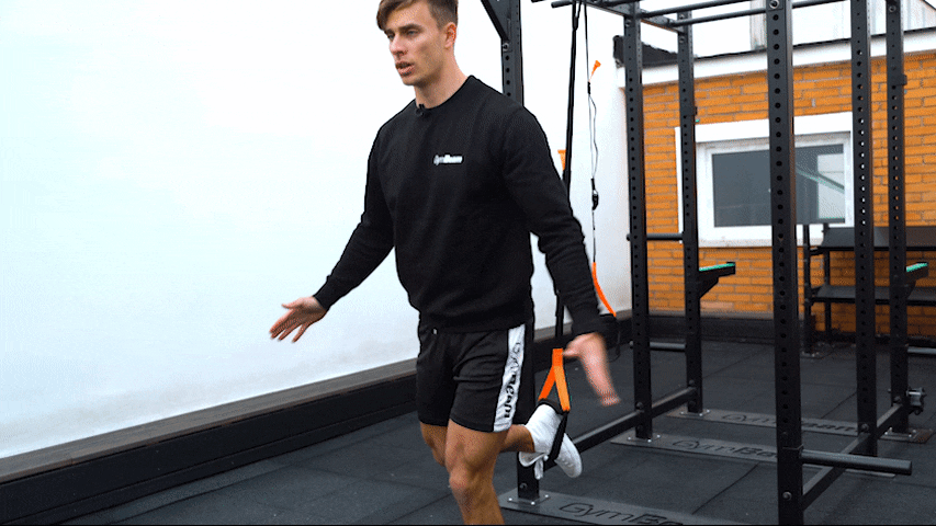 lunges with TRX