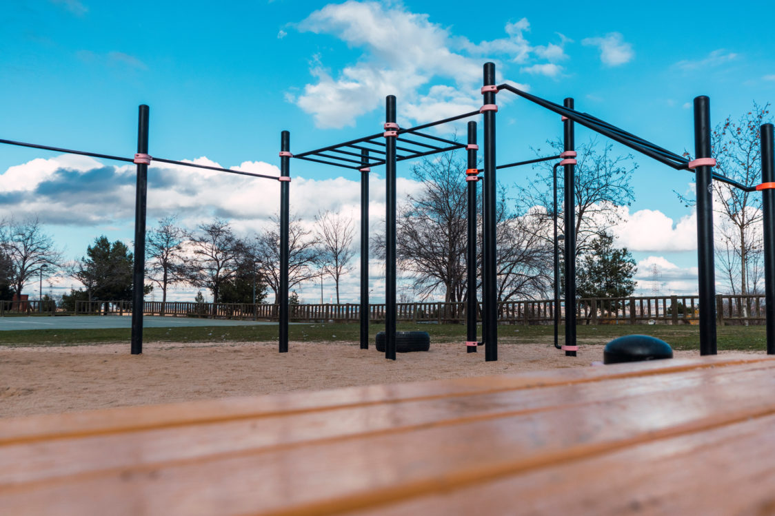 Workout park: parallel bars, horizontal bars, ladders and other structures