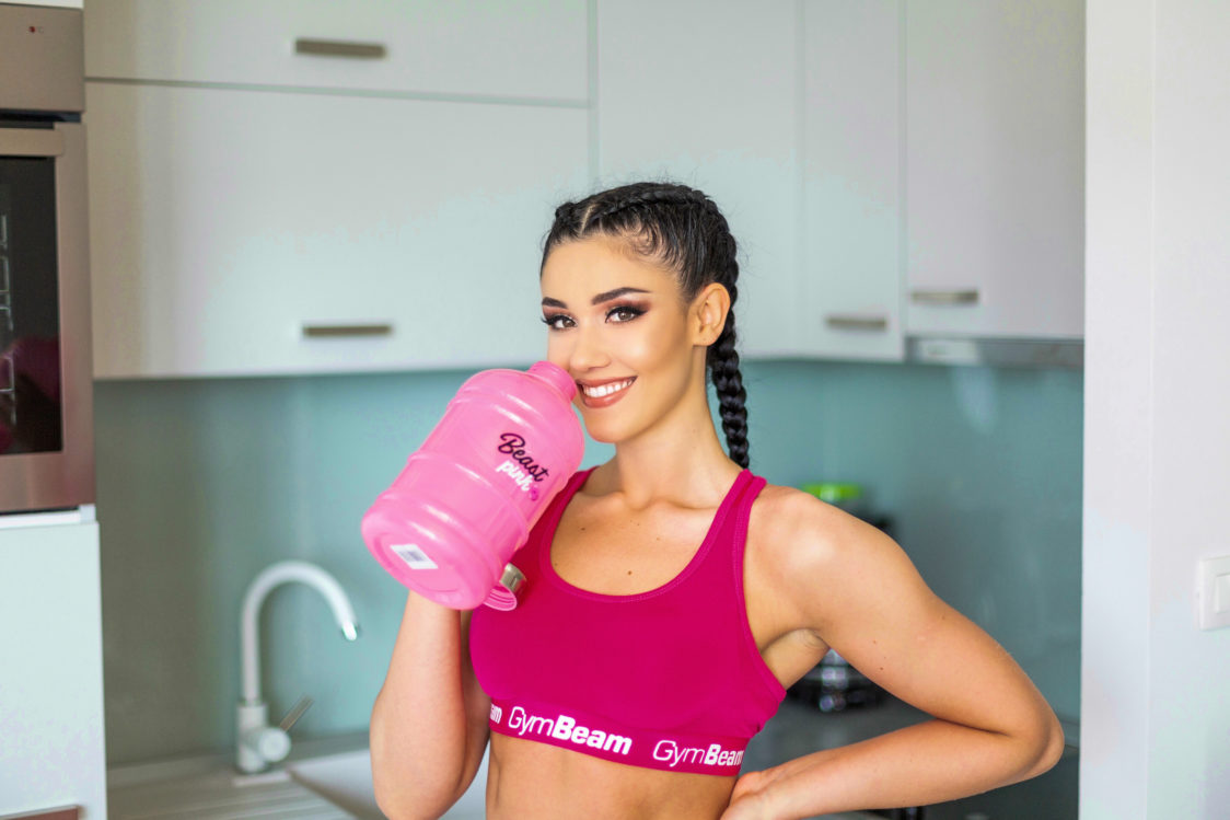 Je hebt honger omdat je niet genoeg water drinkt