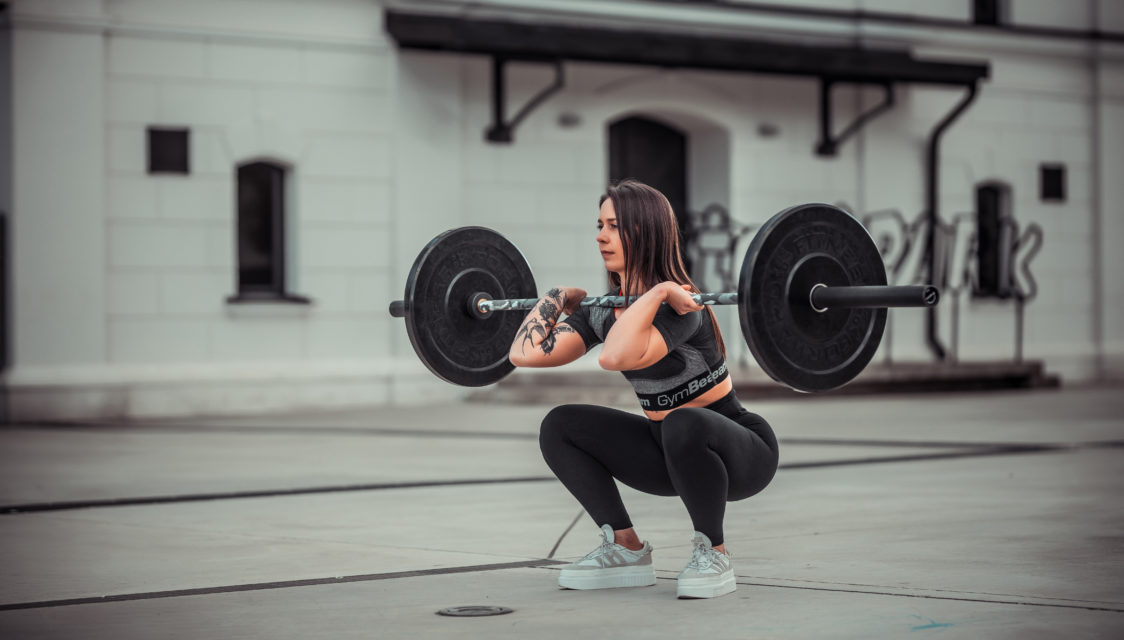 Je focust je te veel op geïsoleerde oefeningen of specifieke spiergroepen
