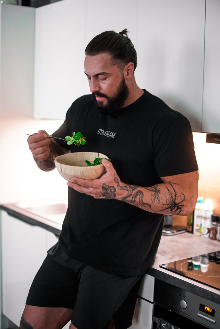 Vergeet niet om te zorgen voor kwalitatief goede voeding voor en na je training