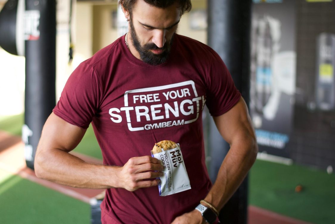 How much protein do protein snacks contain?