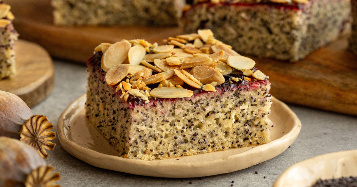 Photo of Health Recipe: Poppy Seed Cake with Jam and Almonds