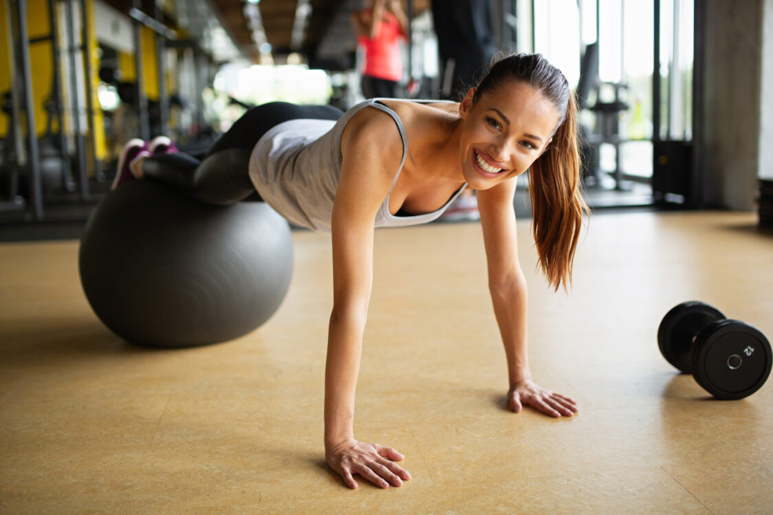 workout met een fitnessbal