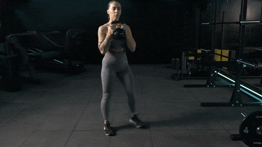 Страничен напад с пудовка (Kettlebell Side Lunge)