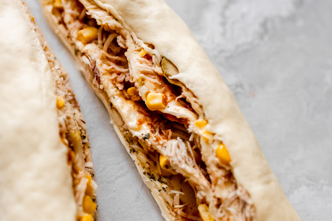 Pizza-Kranz - der Länge nach durchschneiden