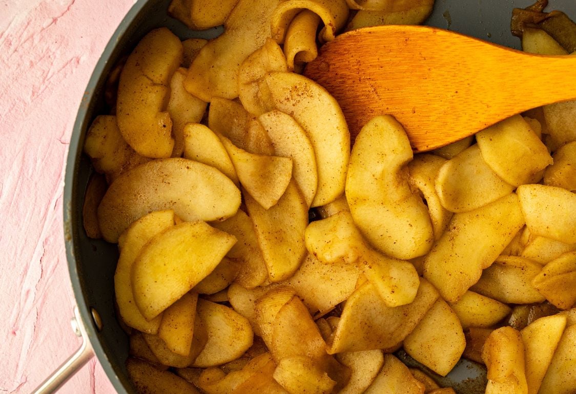 Baked Apple Pancake - Preparing the Apples