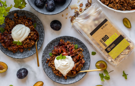 Фітнес-рецепт: Хрусткий сливовий крамбл