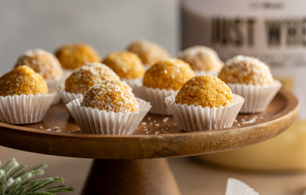 Christmas Fitness Recipe: No-Bake Coconut-Apricot Balls