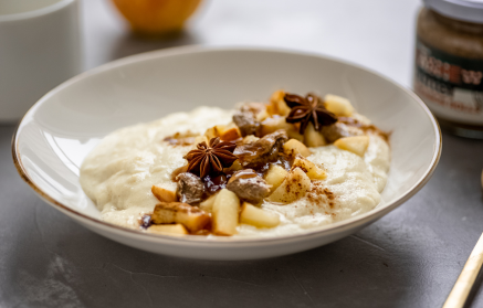 Fitness Recipe: Winter Semolina Pudding with Apples and Cinnamon Butter