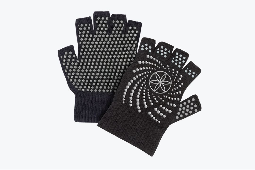 Grippy Yoga Gloves Black - GAIAM