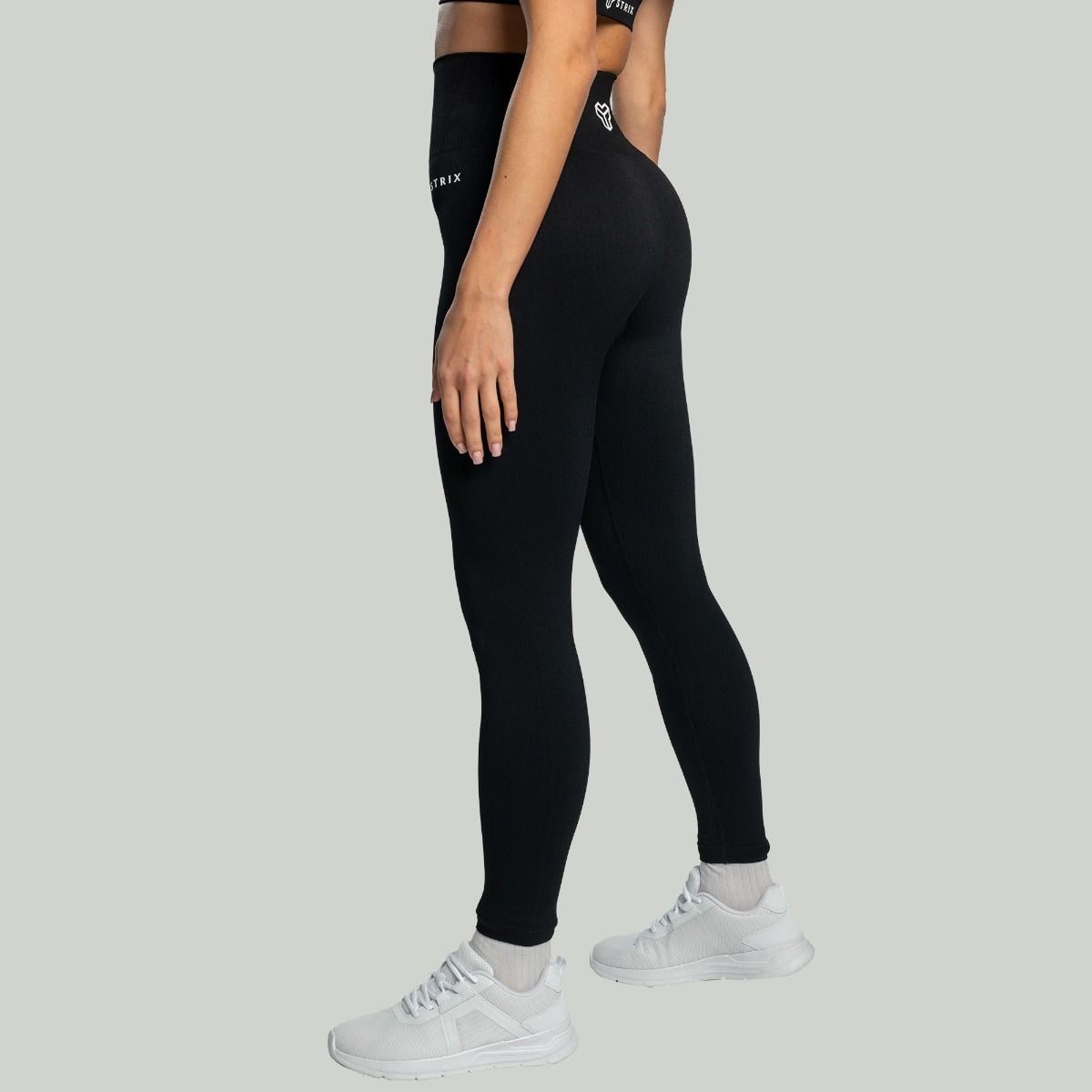 Women‘s Seamless Leggings Black STRIX
