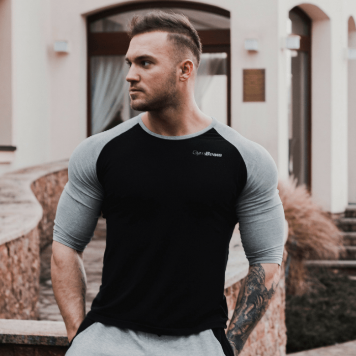 T-shirt Fitted Sleeve Black - GymBeam