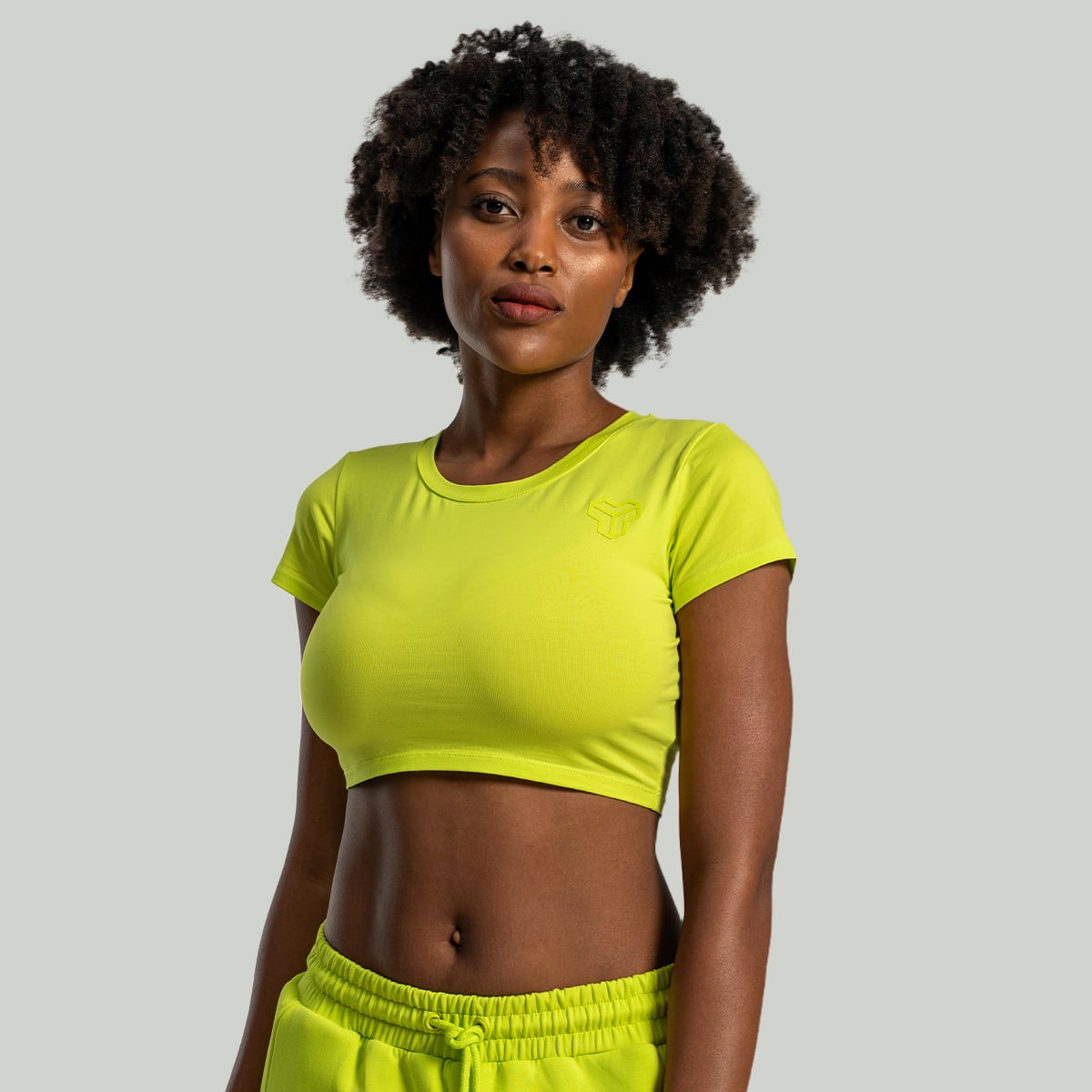 Women‘s Essential Crop Top Chartreuse - STRIX