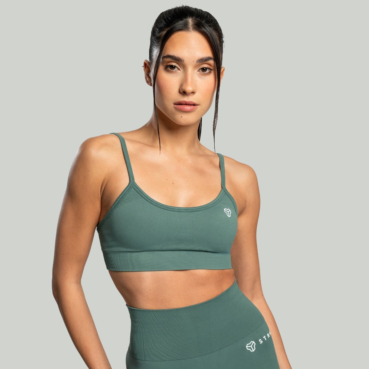 Seamless String Sports Bra Moss - STRIX