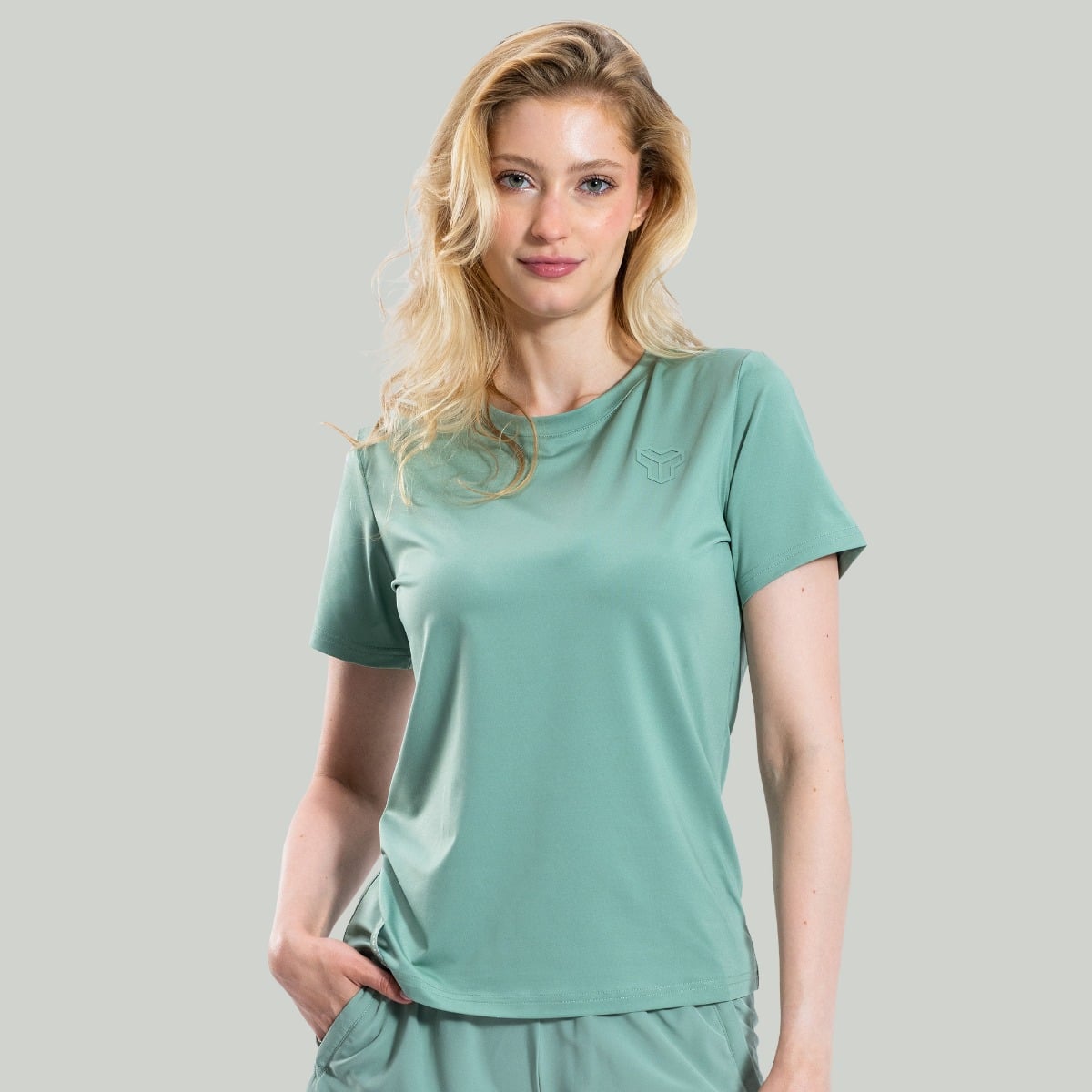 Women‘s Ultimate Tee Agave - STRIX
