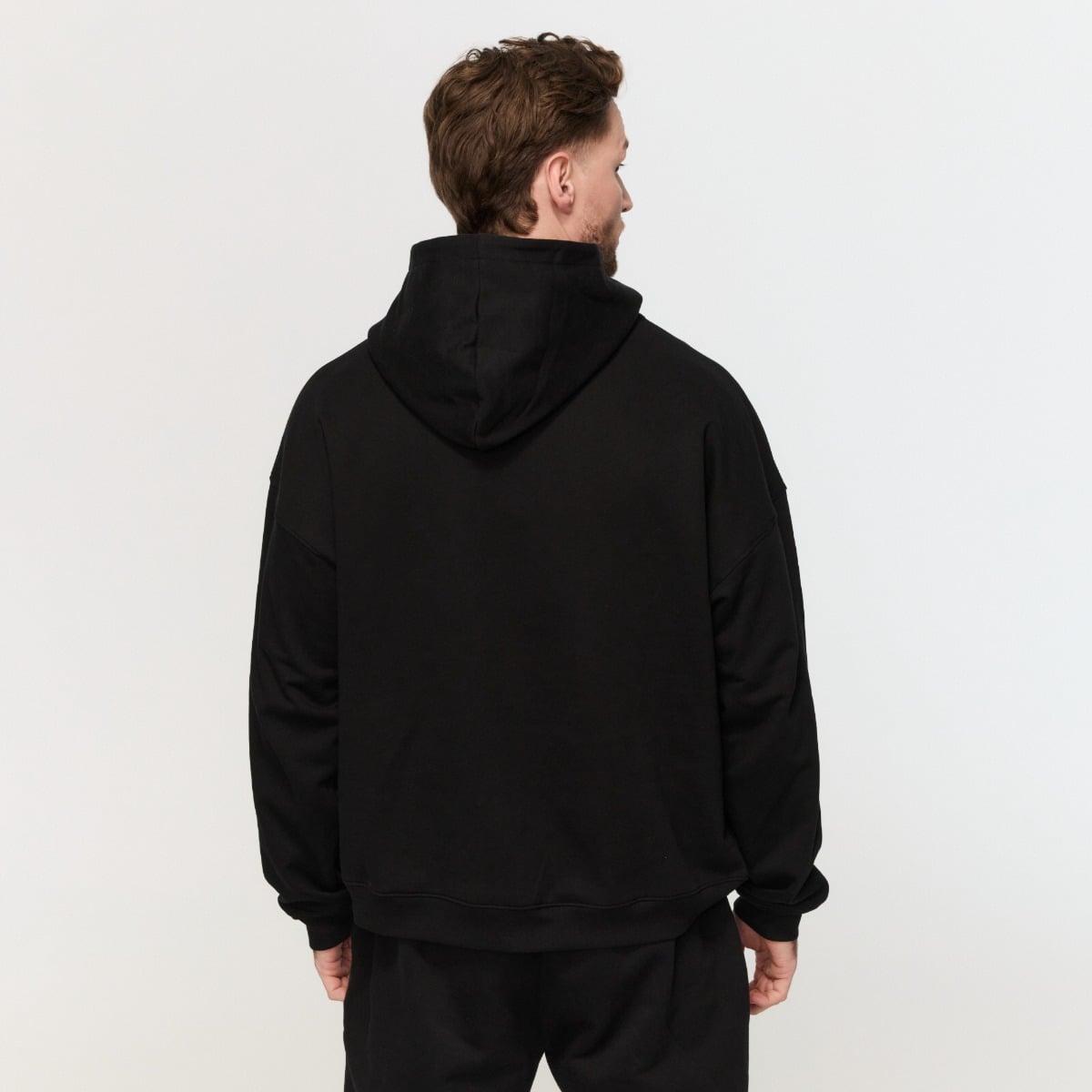 Varsity Hoodie Black - GymBeam
