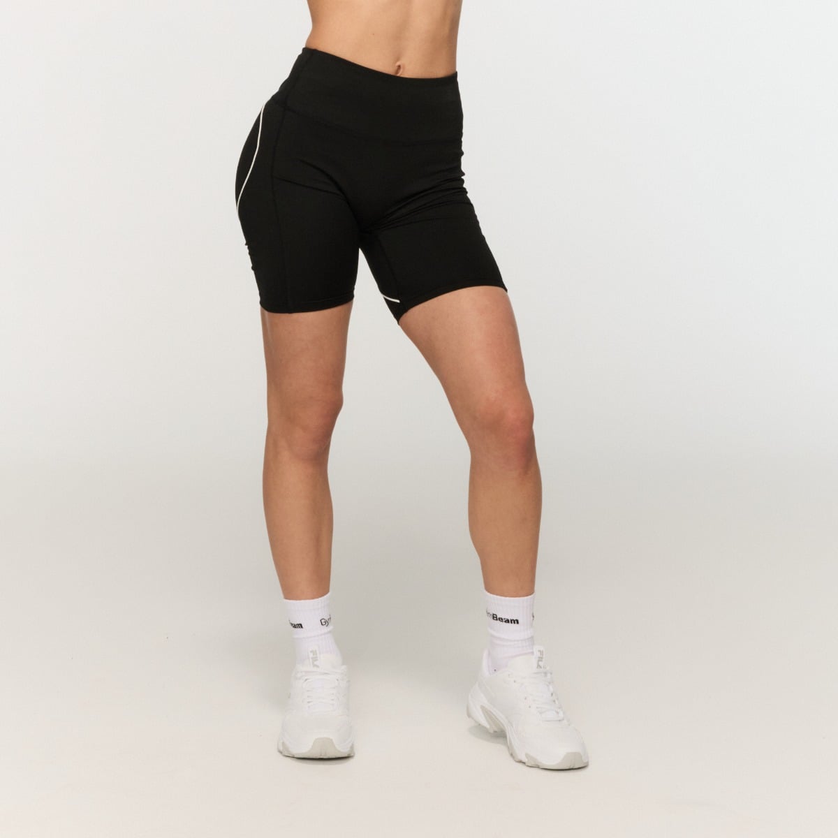 Women‘s Varsity Shorts Black - GymBeam
