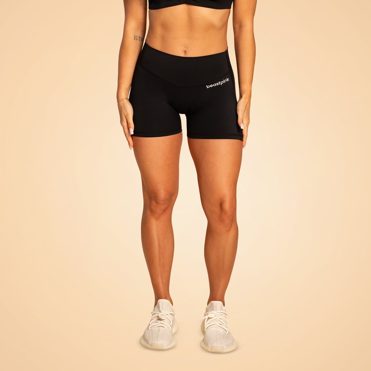 Women‘s Shorts Grace Black - BeastPink