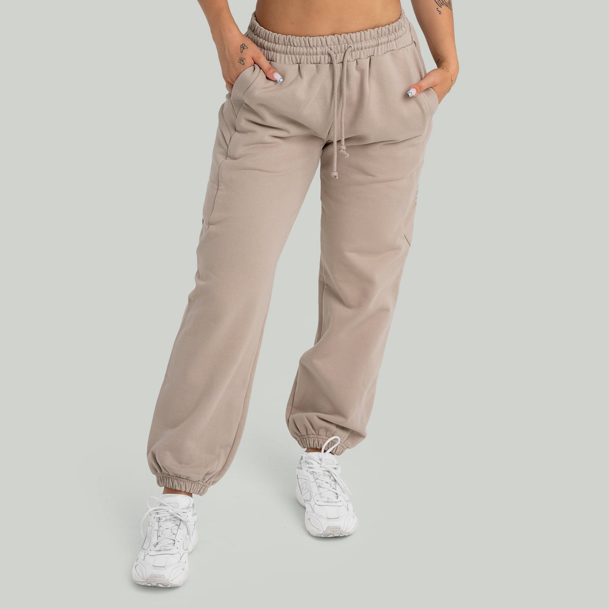 Women‘s Joggers Taupe - STRIX