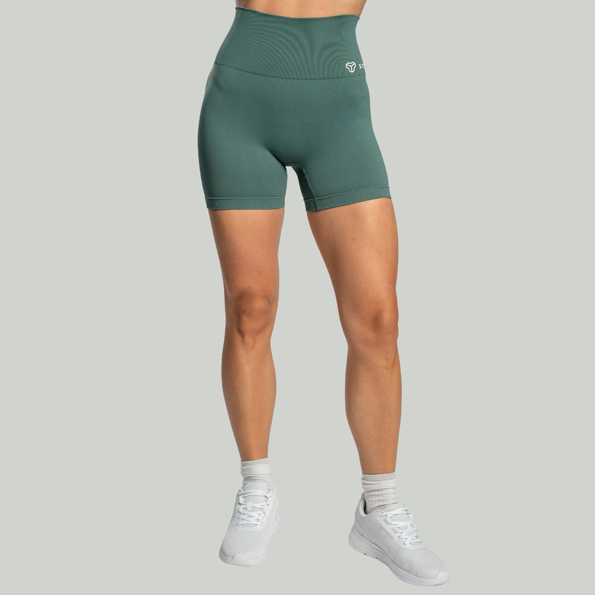 Women‘s Seamless Shorts Moss - STRIX