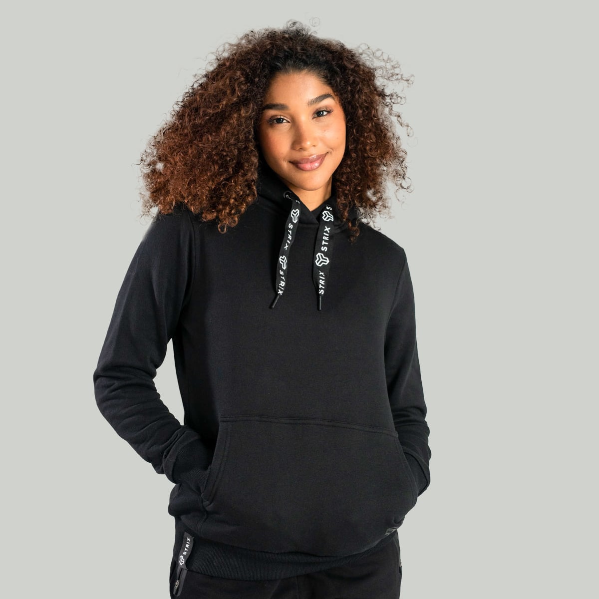Women‘s Aster Hoodie Black - STRIX